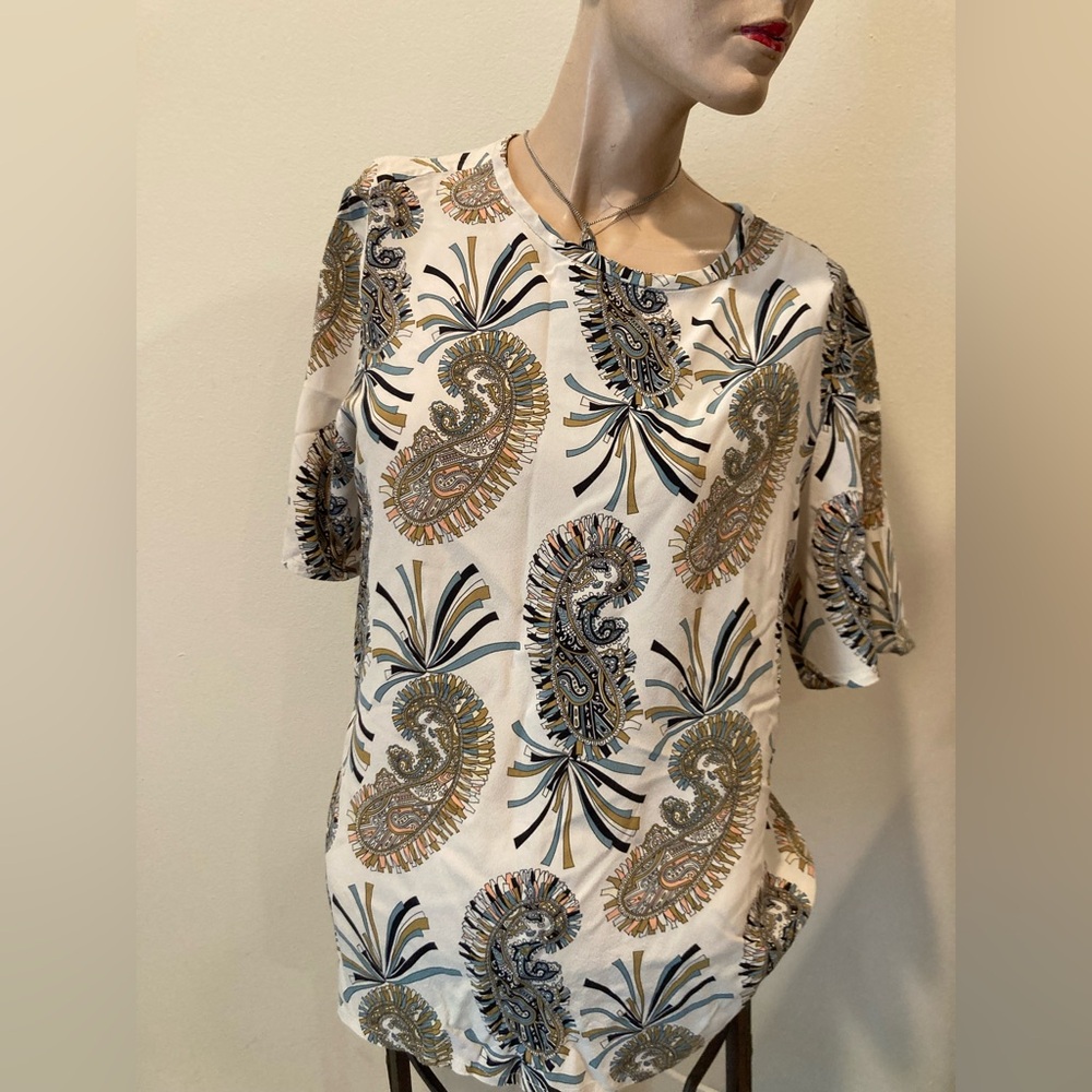 Etro 44 Cream and Gold Paisley Short Sleeve Top